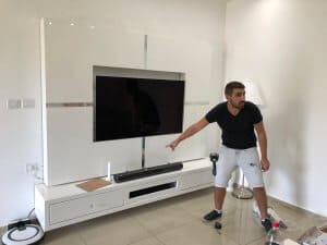 תמונה ראשית לעמוד התקנת טלויזיה על קיר גבס - כל המידע היעיל הגדול בהתקנות מתקין טלוויזיות מקצועי בשירות אישי